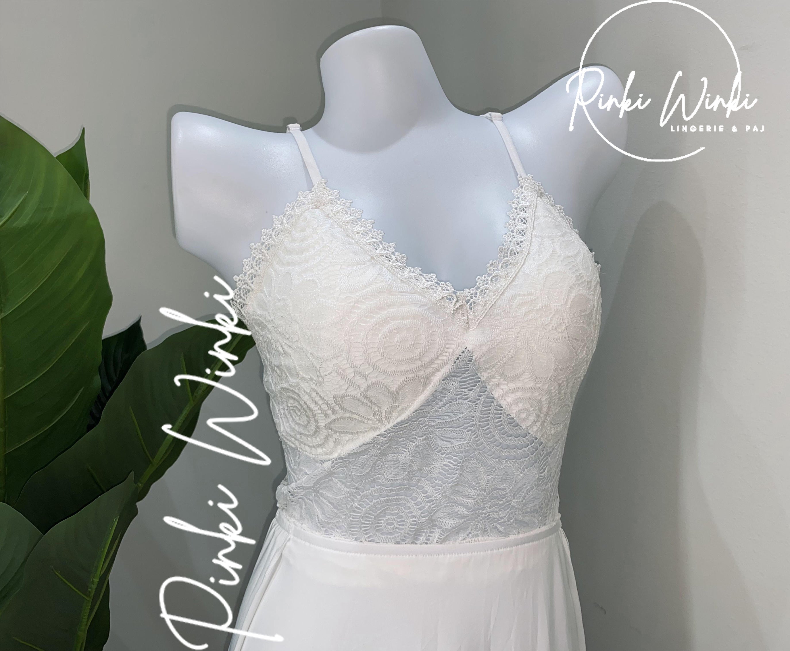 فستان لانجري دانتيل أبيض طويل