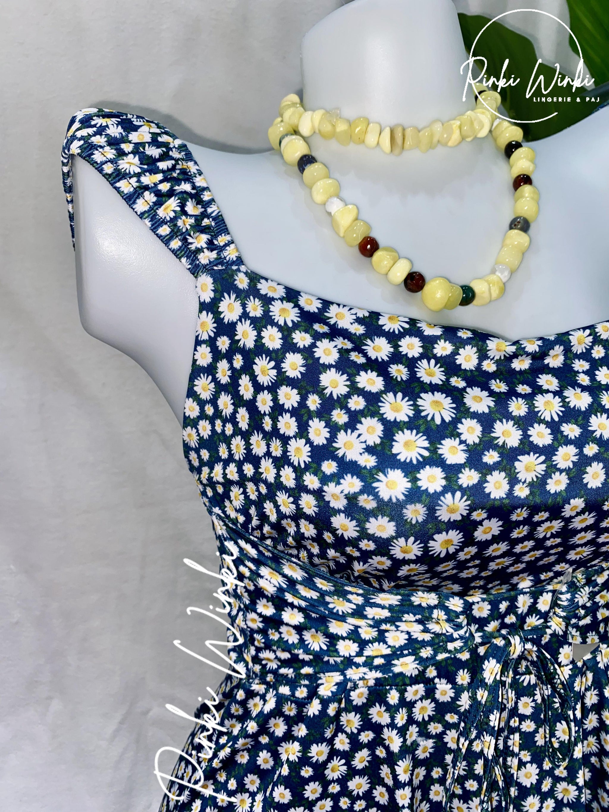 فستان اسود قصير