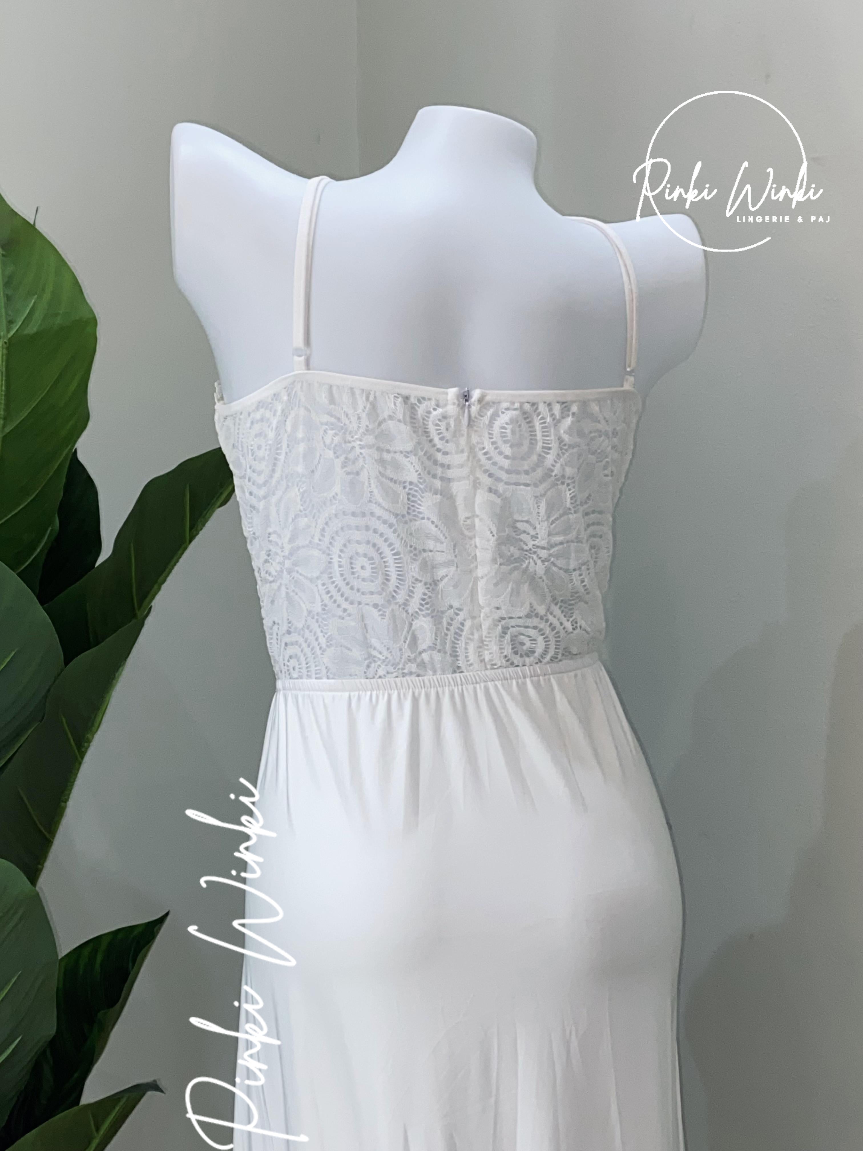 فستان لانجري دانتيل أبيض طويل