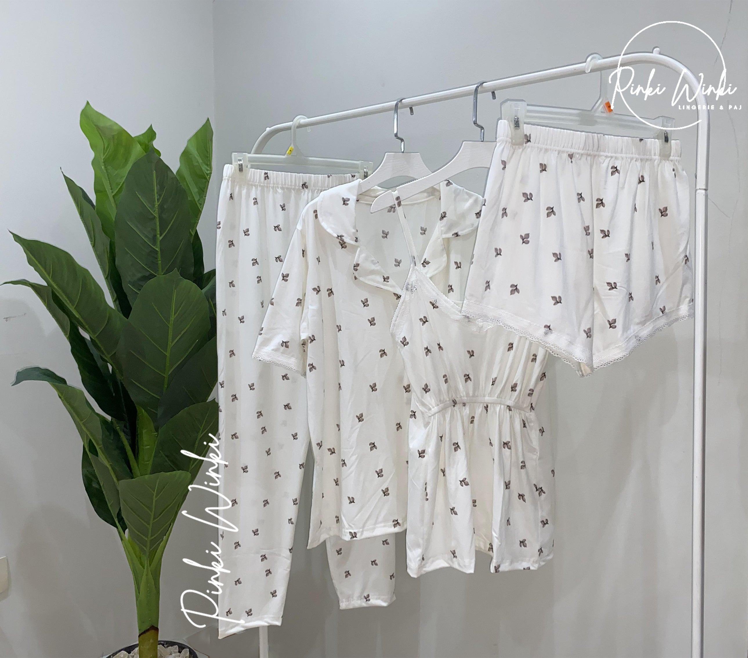 طقم لاونج أبيض 4 قطع ابيض